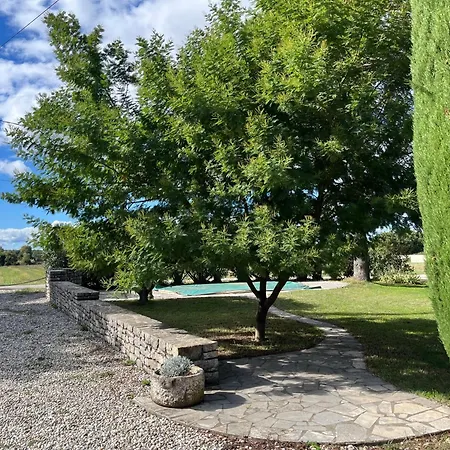 Maison En Pleine Campagne Avec Piscine Holiday home *